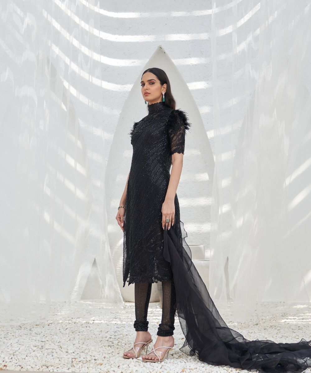 MAHIMA MAHAJAN- Abida