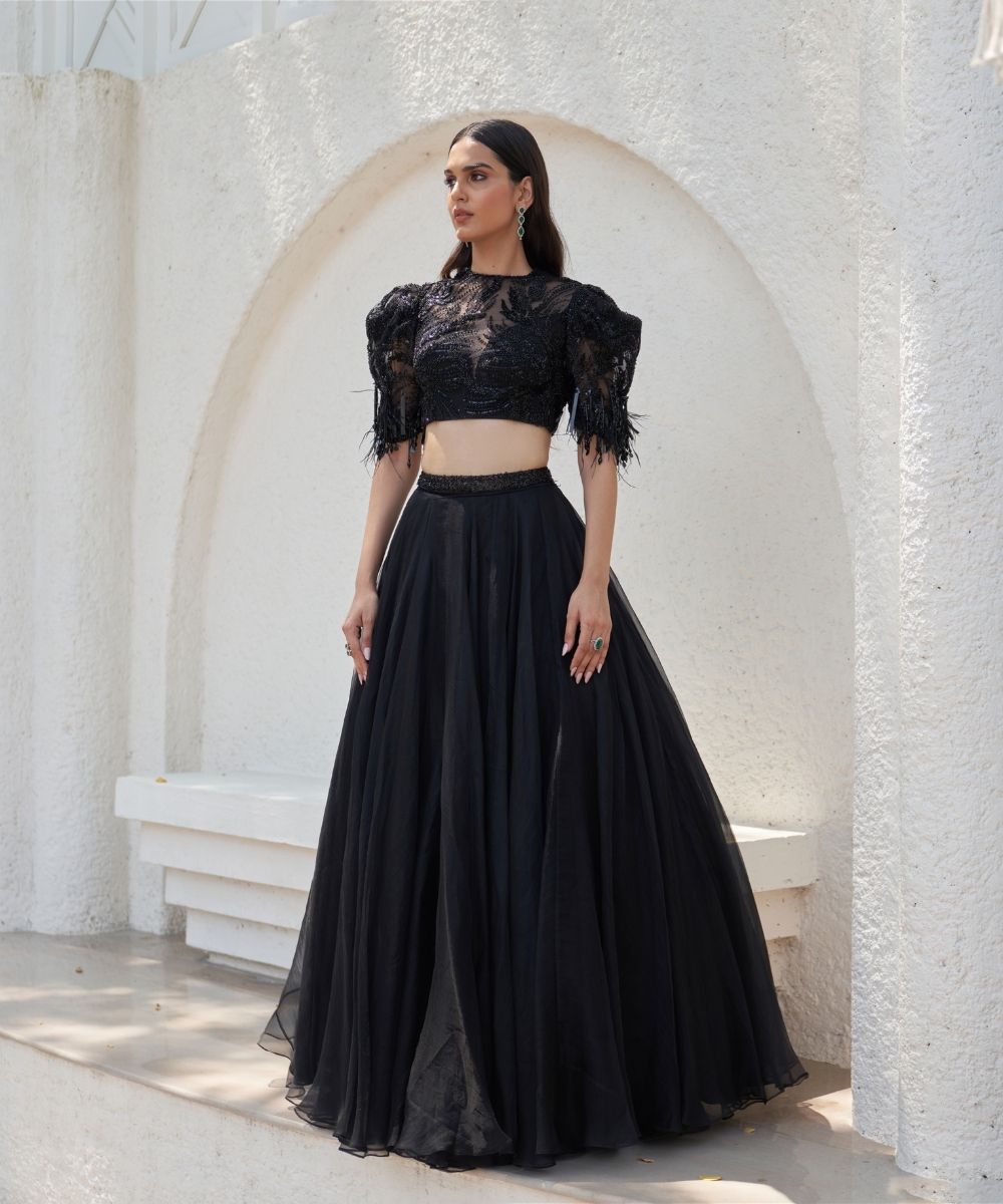 MAHIMA MAHAJAN- Aila