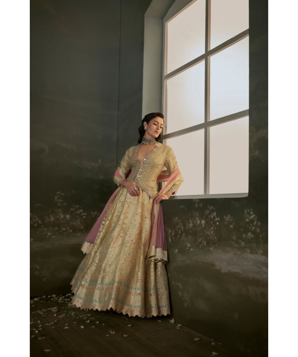 NITIKA GUJRAL - Lehenga Choli Set