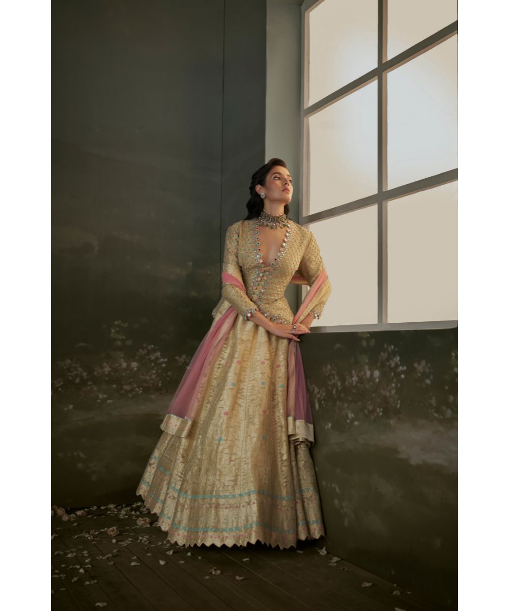 NITIKA GUJRAL - Lehenga Choli Set