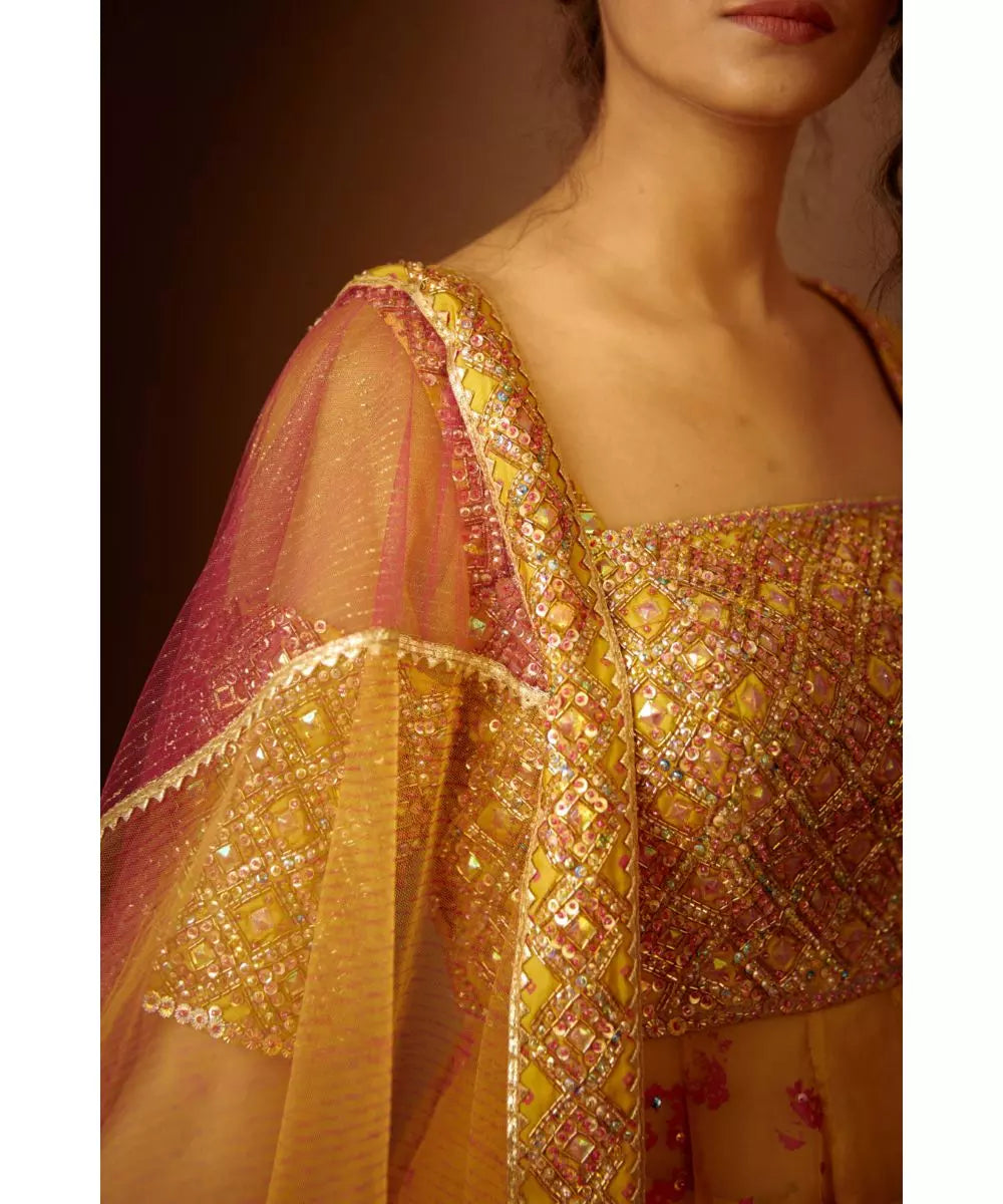 MOLEDRO - Keerat Peplum Kurta Sharara Set