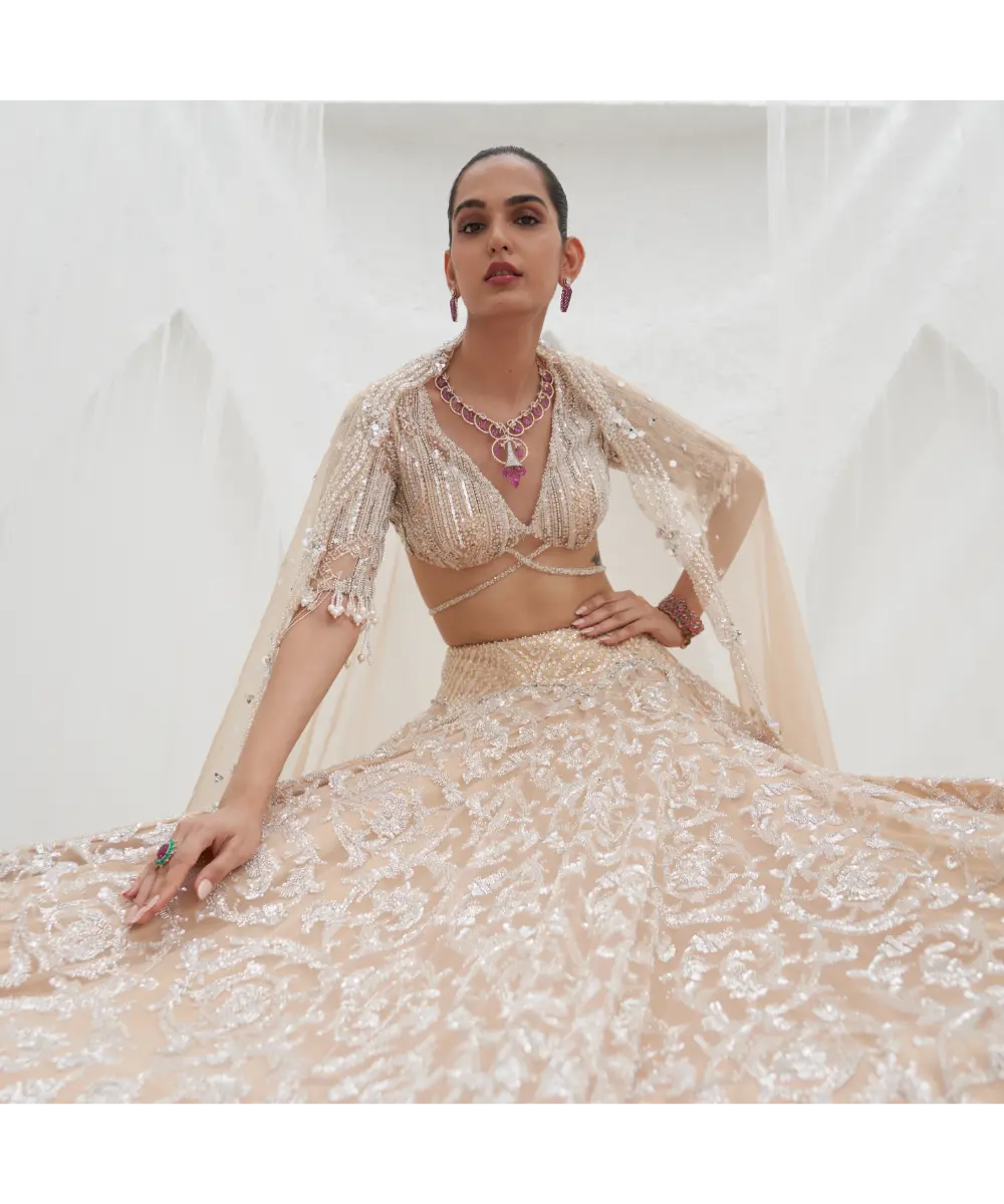 MAHIMA MAHAJAN- Samia