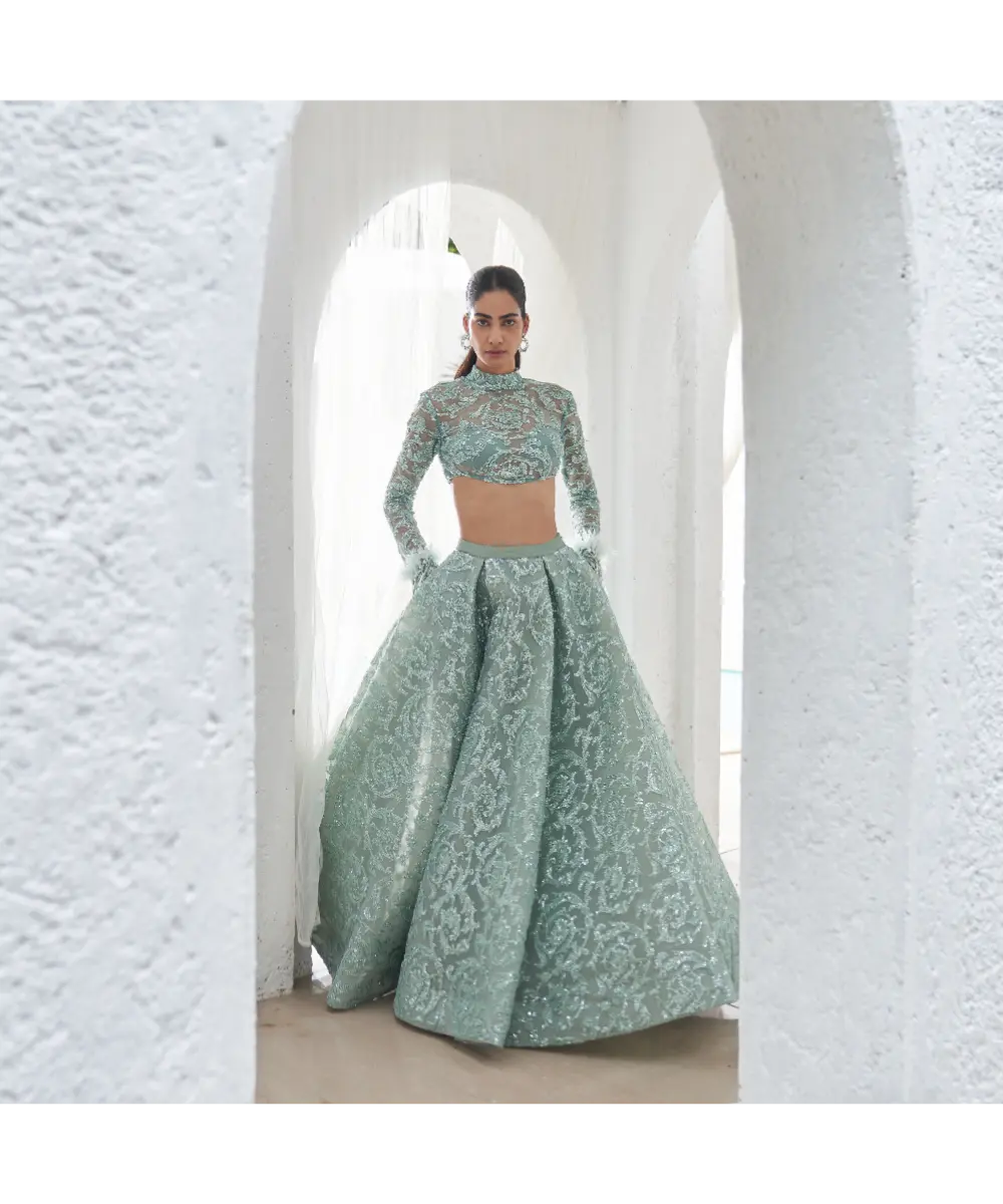 MAHIMA MAHAJAN- Rani