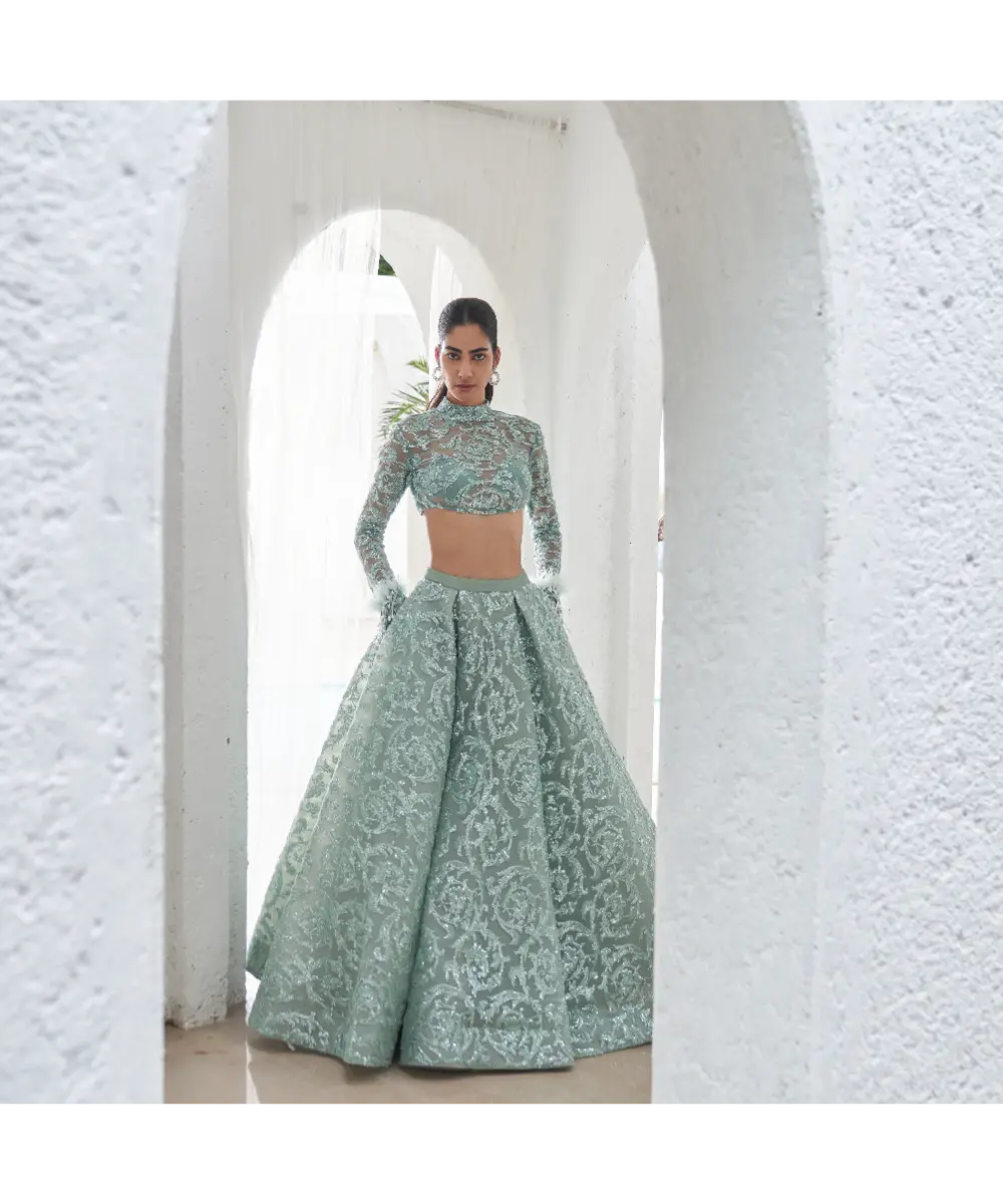 MAHIMA MAHAJAN- Rani