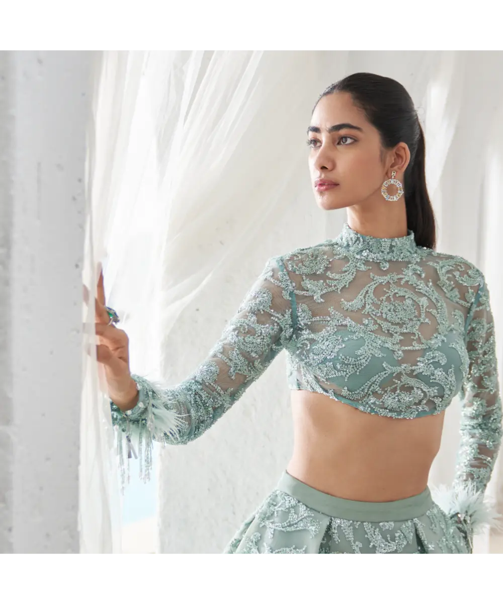 MAHIMA MAHAJAN- Rani