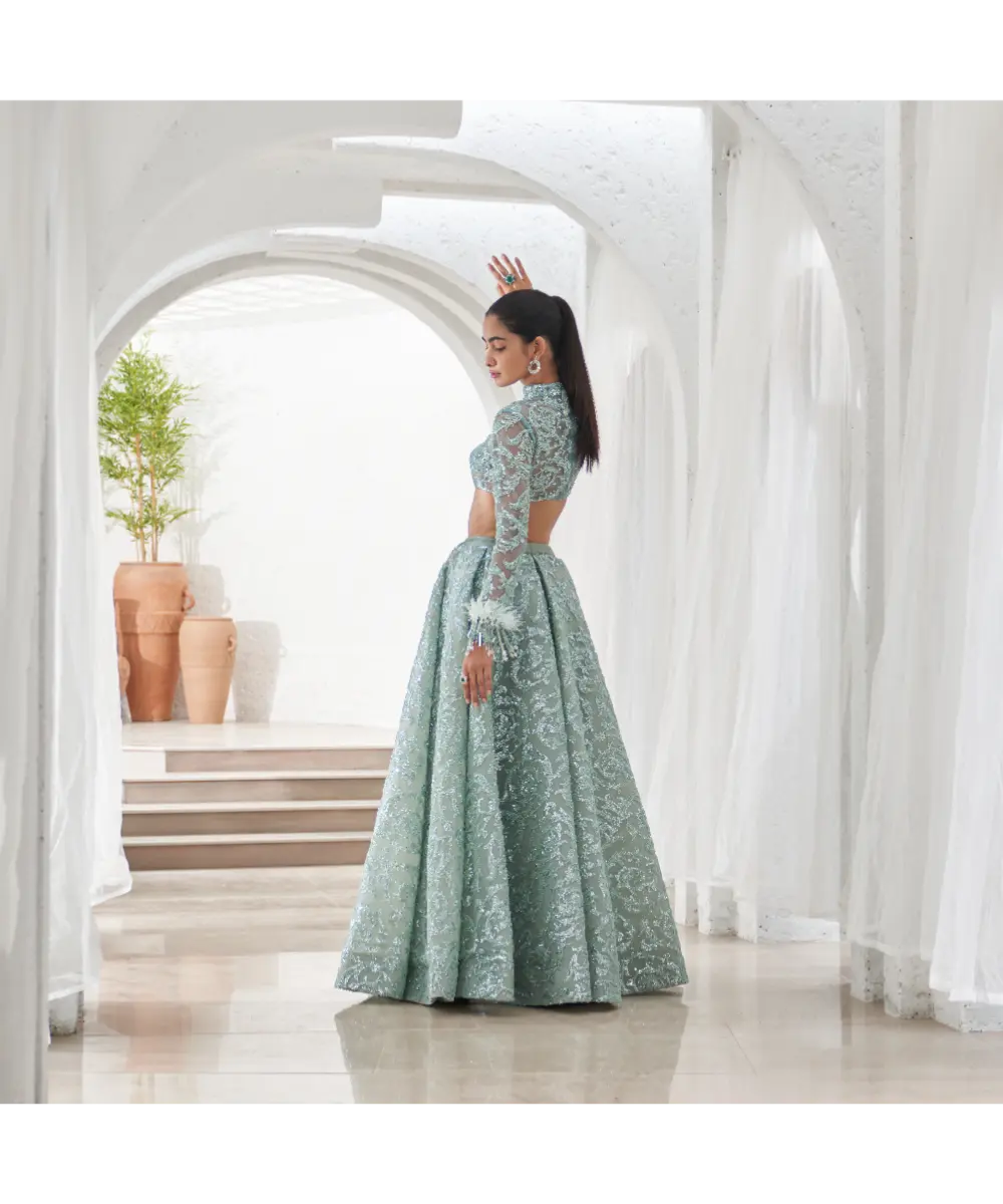 MAHIMA MAHAJAN- Rani