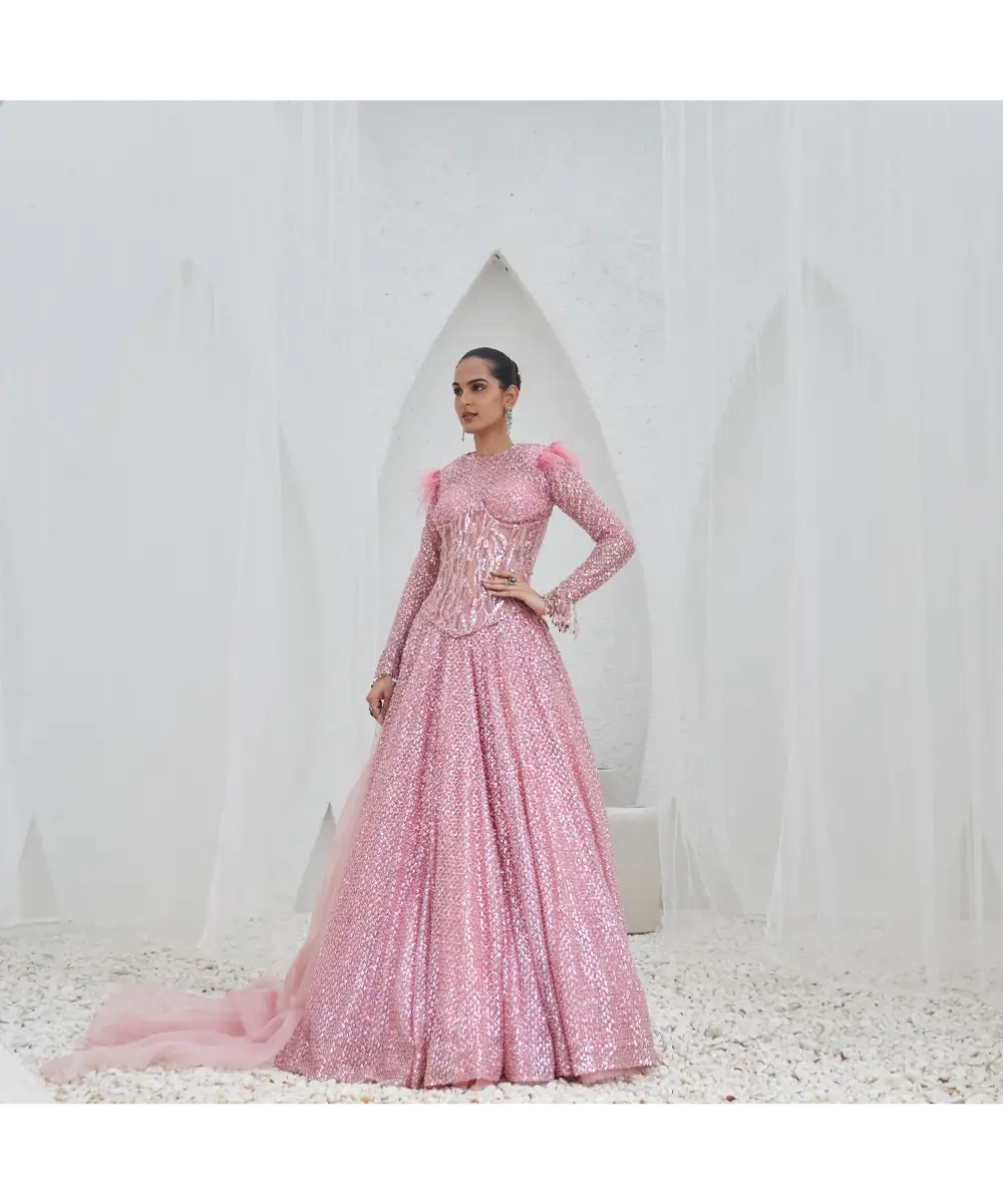 MAHIMA MAHAJAN- Zaama