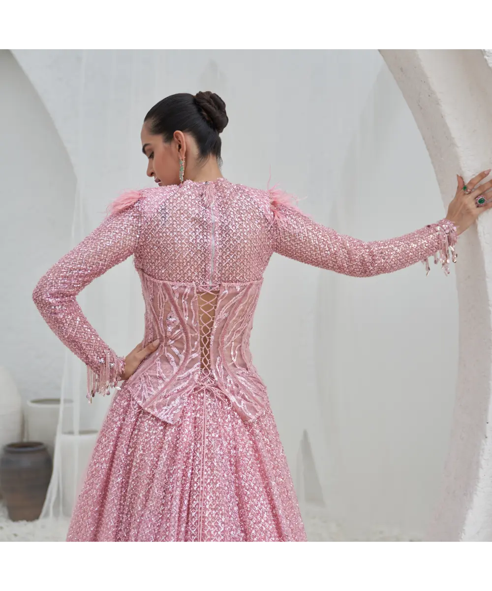 MAHIMA MAHAJAN- Zaama