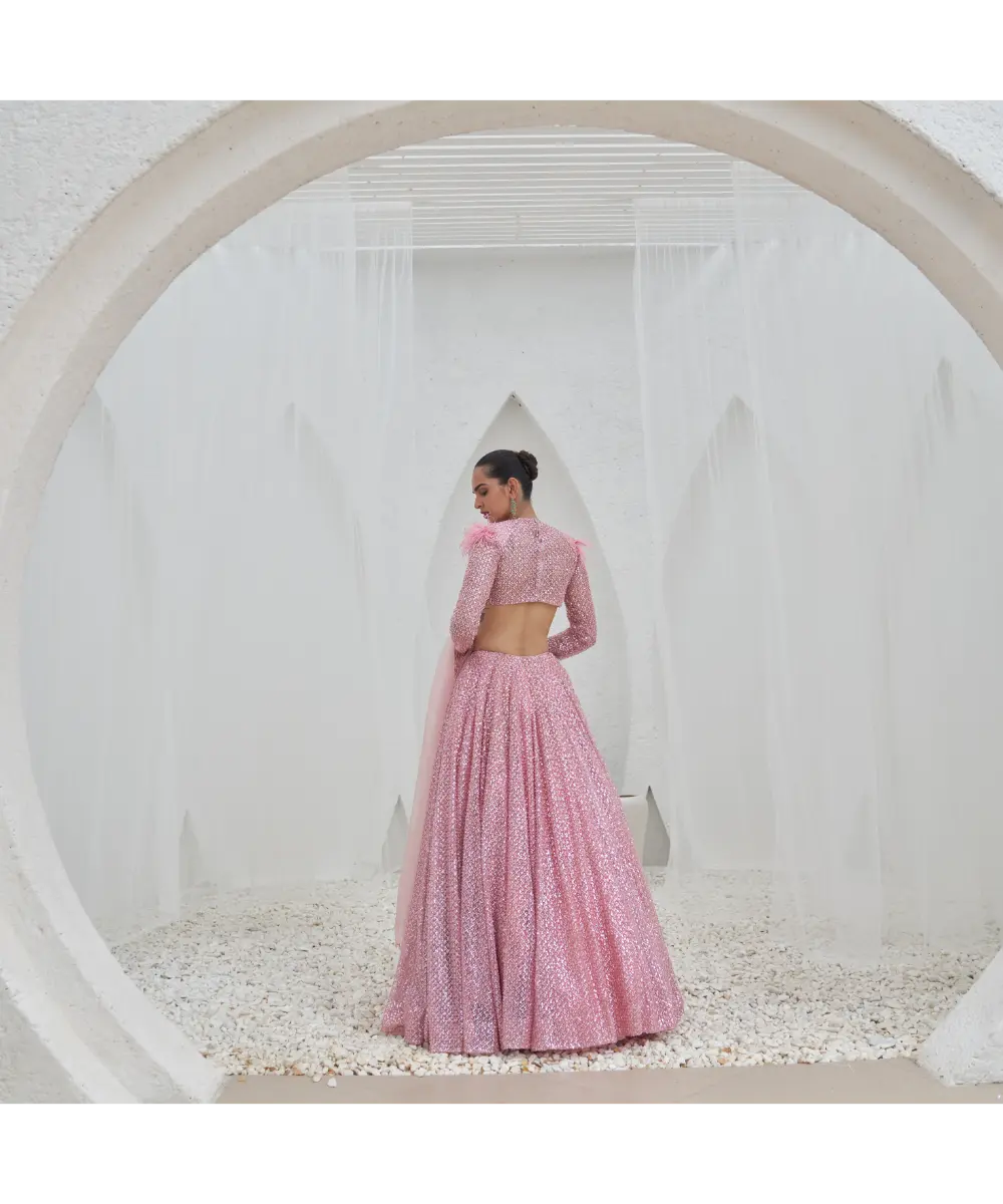 MAHIMA MAHAJAN- Pari