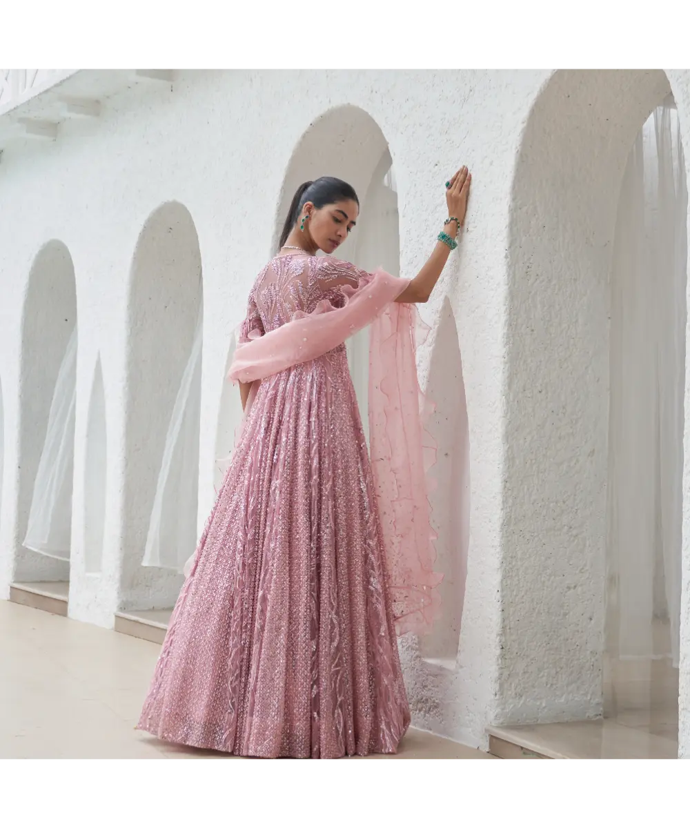 MAHIMA MAHAJAN- Paiza