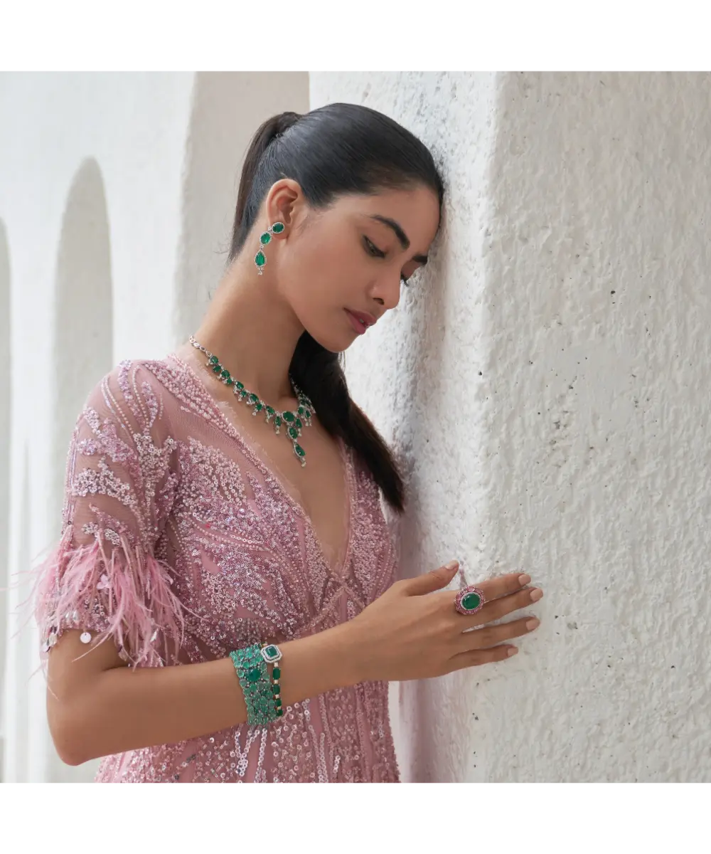 MAHIMA MAHAJAN- Paiza