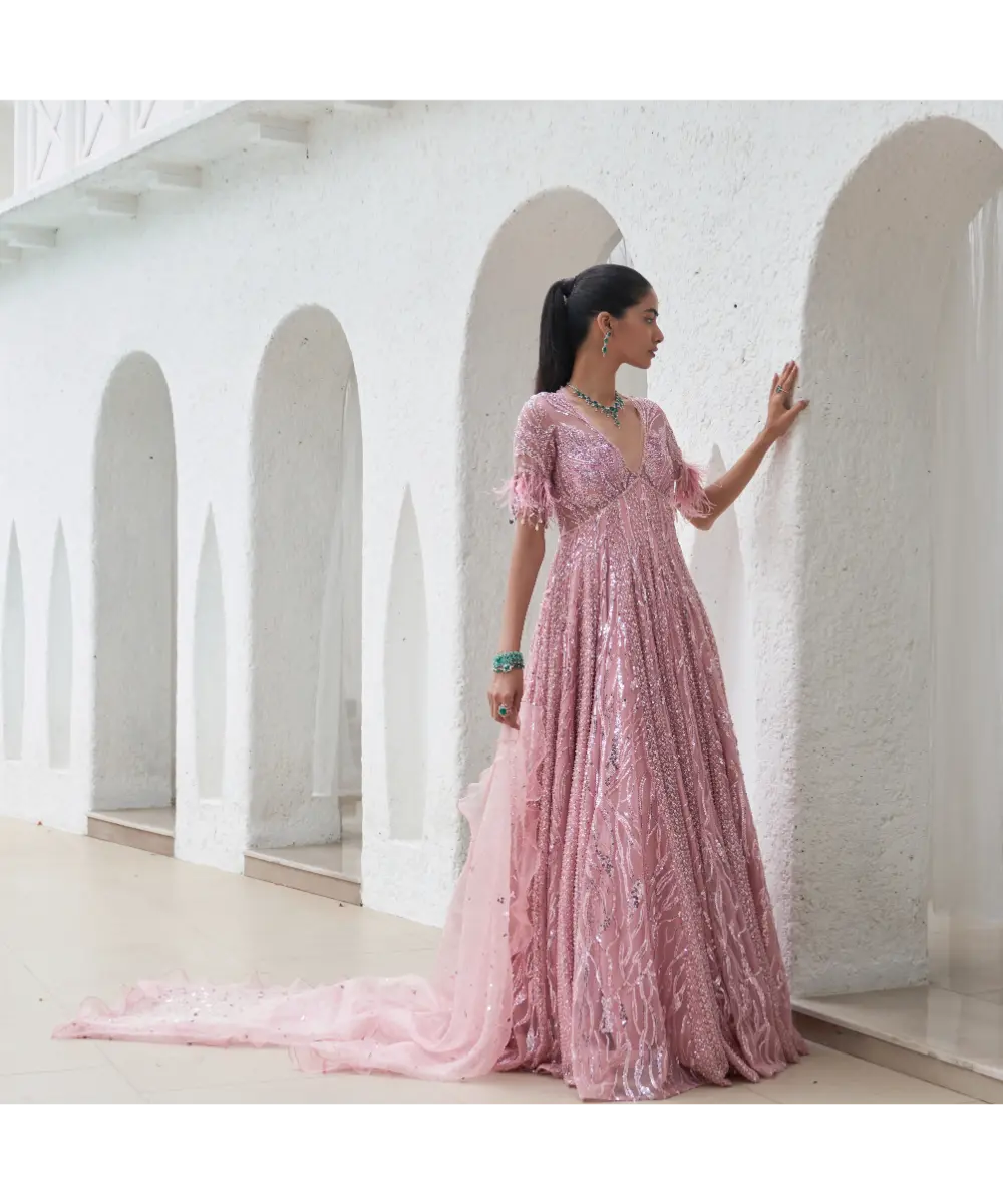 MAHIMA MAHAJAN- Paiza