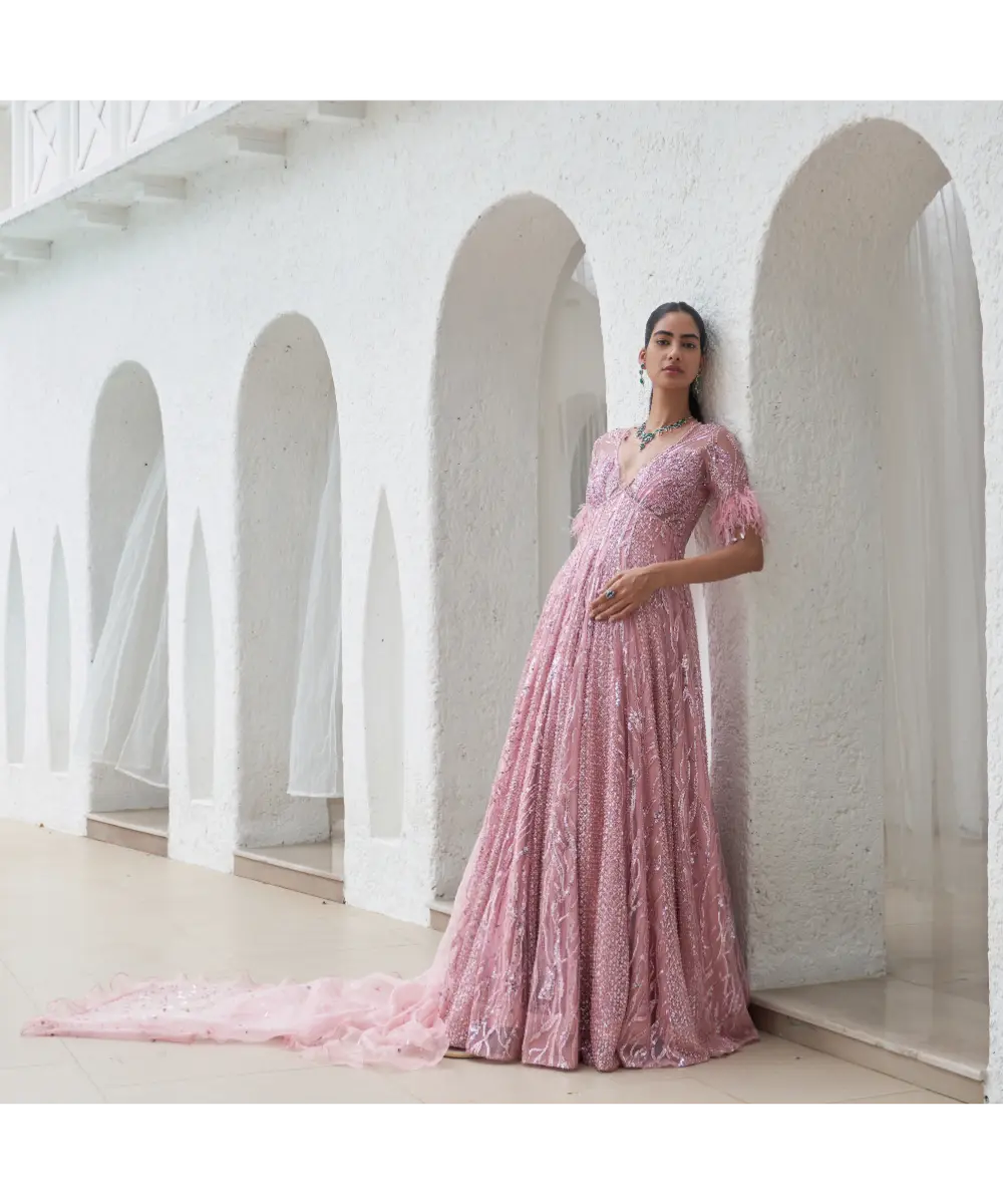 MAHIMA MAHAJAN- Paiza