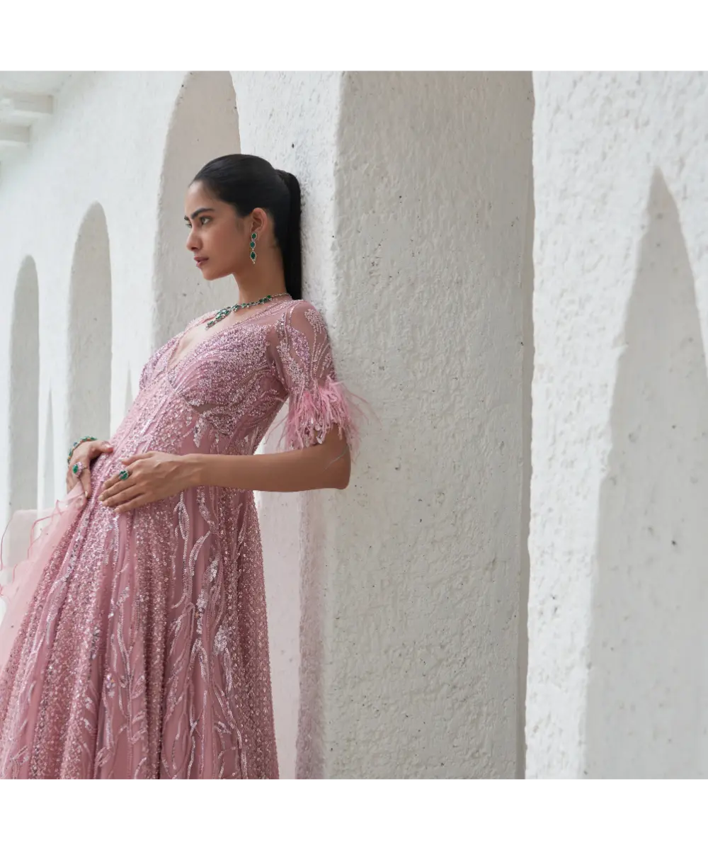 MAHIMA MAHAJAN- Paiza