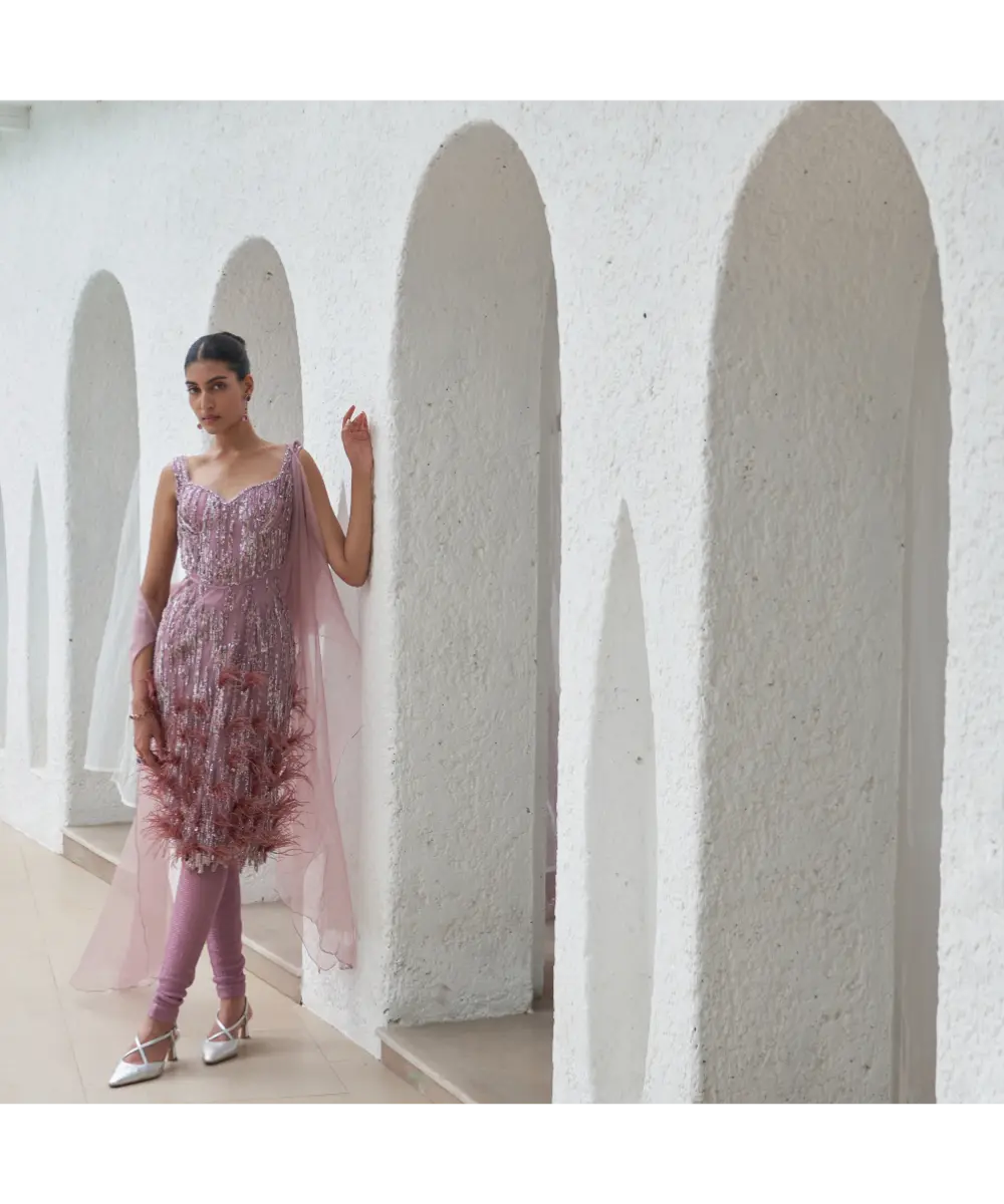 MAHIMA MAHAJAN- Raina