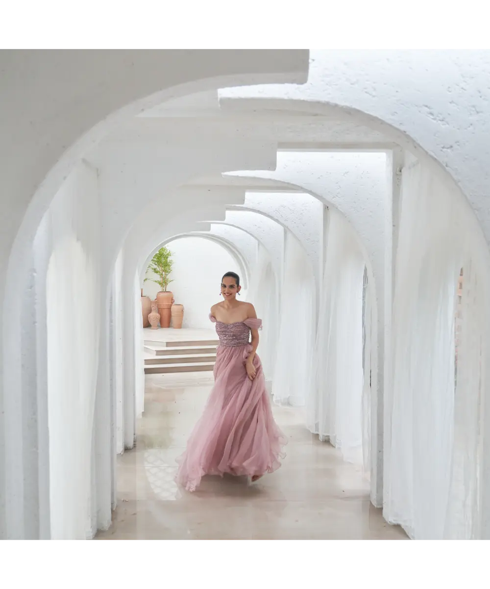 MAHIMA MAHAJAN- Raqia