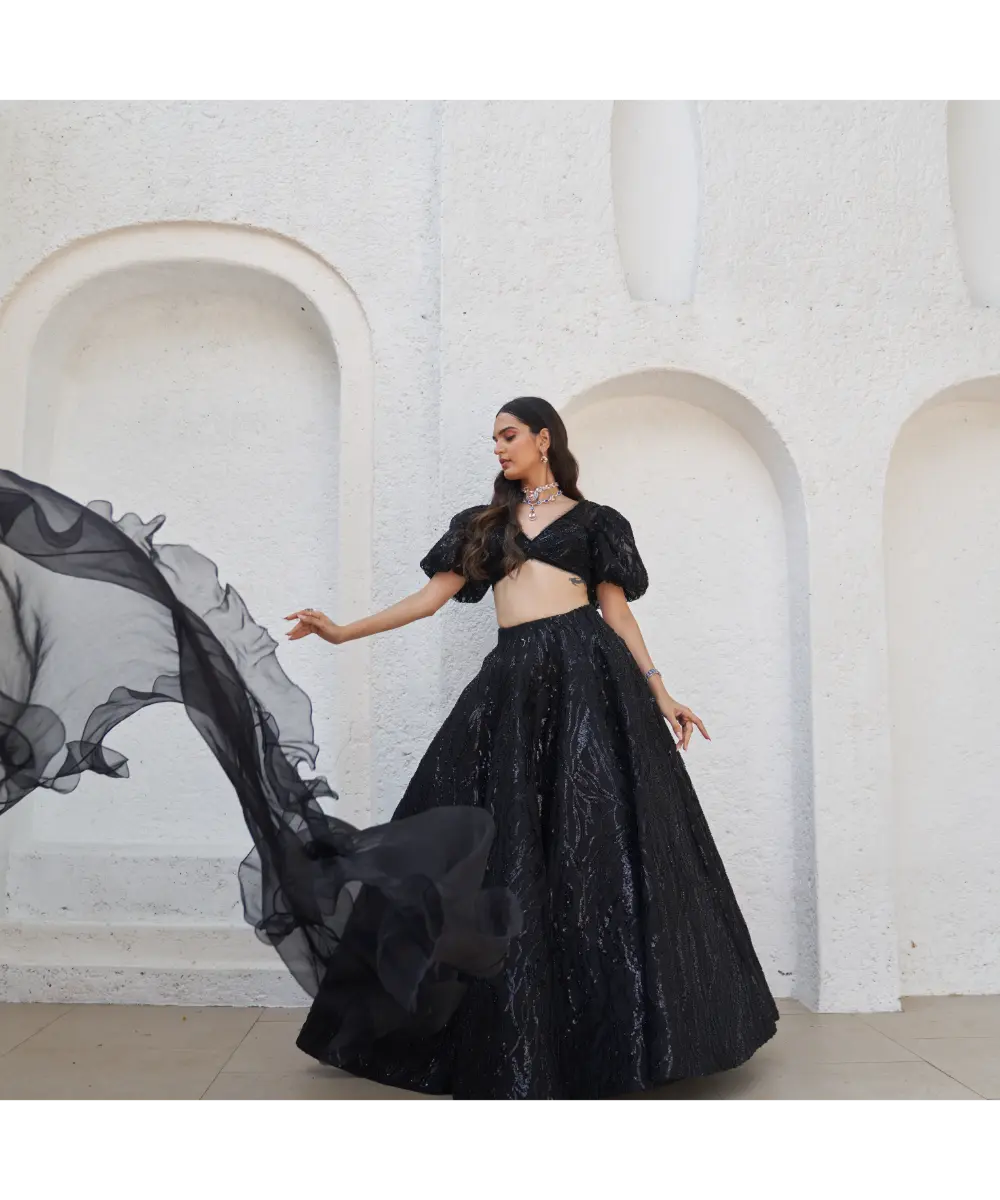 MAHIMA MAHAJAN- Aafa