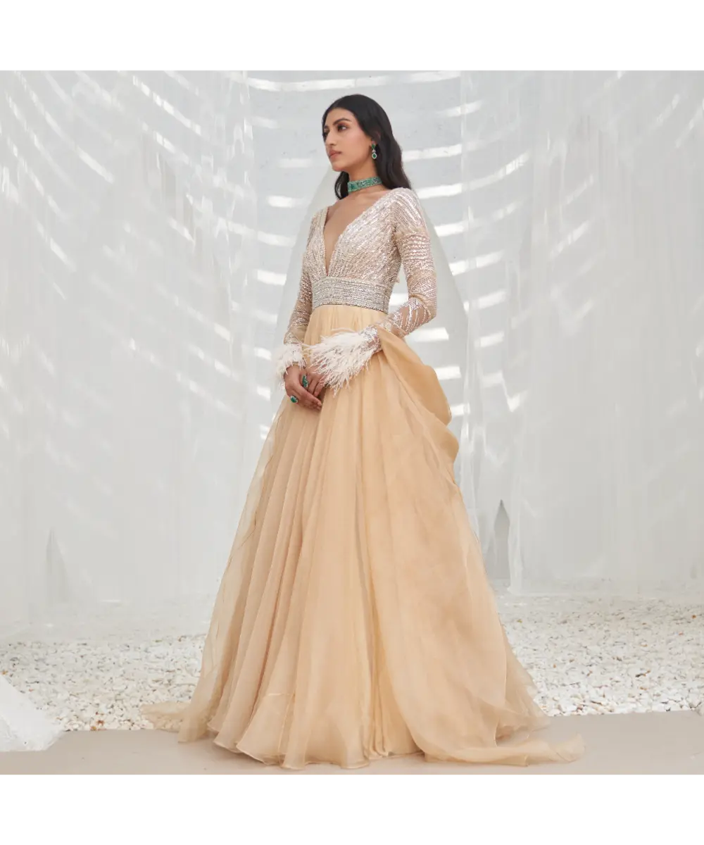 MAHIMA MAHAJAN- Baana