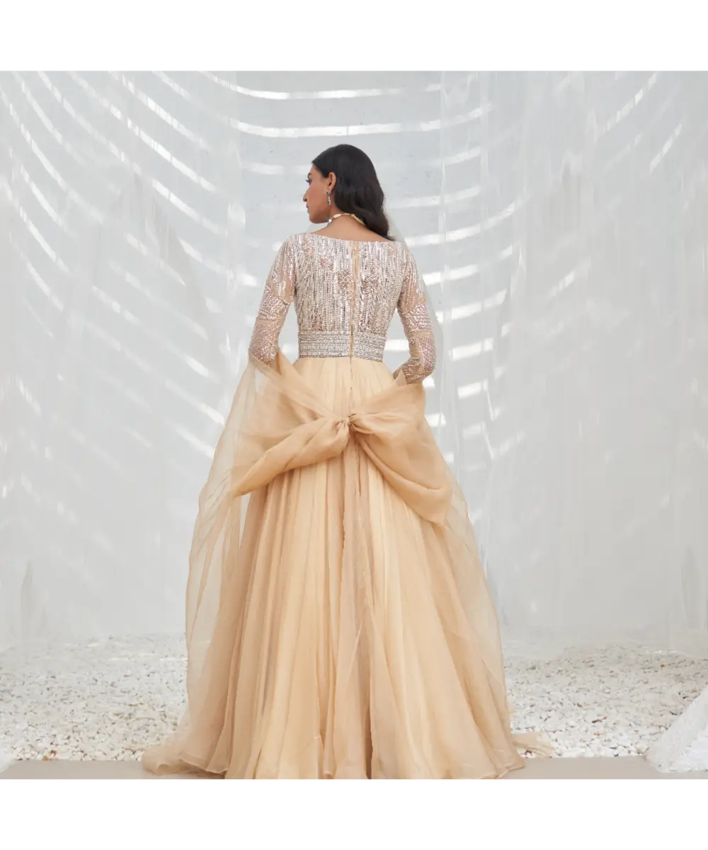 MAHIMA MAHAJAN- Baana