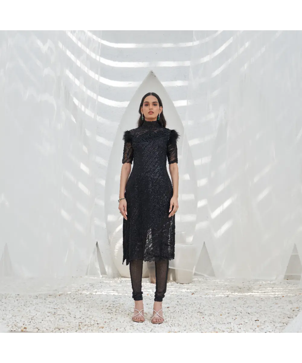 MAHIMA MAHAJAN- Abida