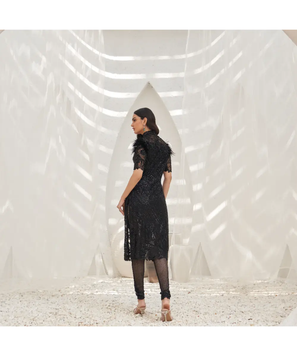 MAHIMA MAHAJAN- Abida