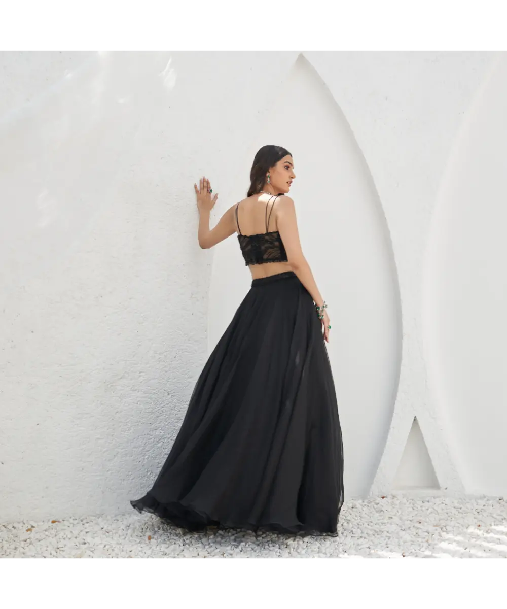 MAHIMA MAHAJAN- Aafia