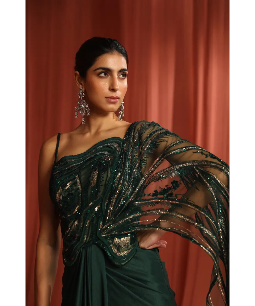 ADAARA COUTURE - Green Binding Saree