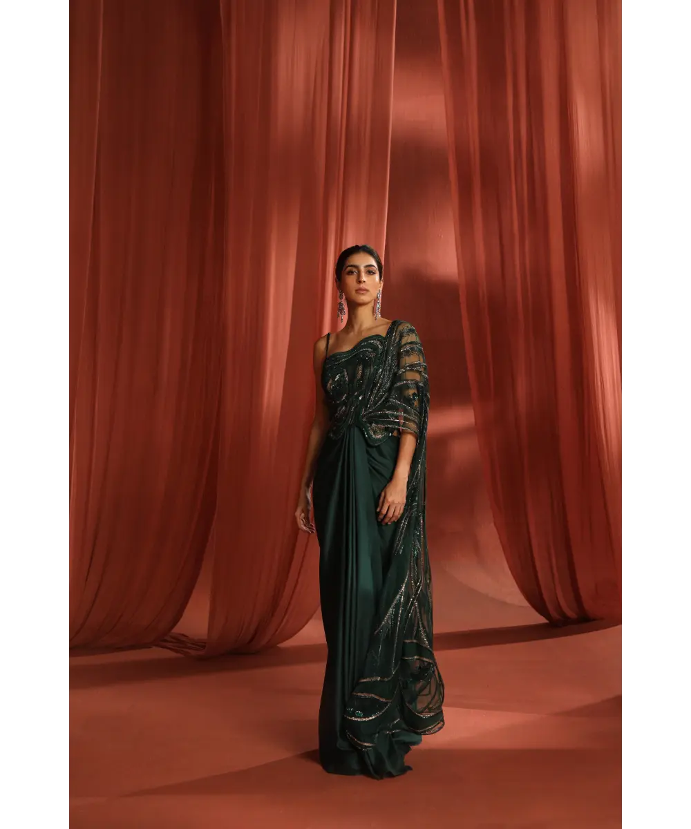 ADAARA COUTURE - Green Binding Saree