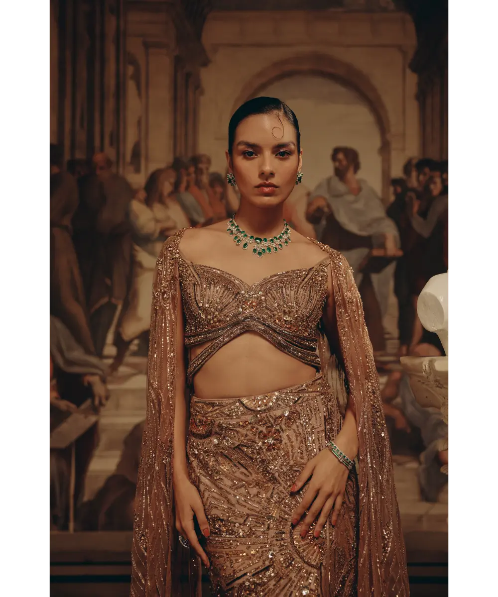 ADAARA COUTURE - Golden radiance ensemble