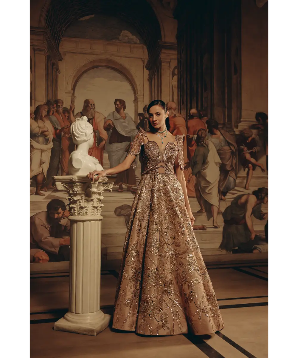 Regal Renaissance Gown – Nikaza Asian Couture