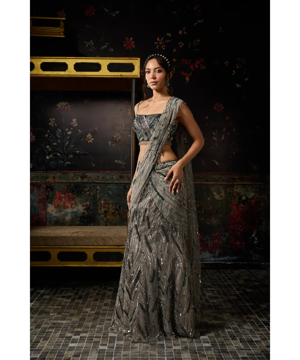 GREY EMBELLISHED MERMAID SKIRT SAREE SET