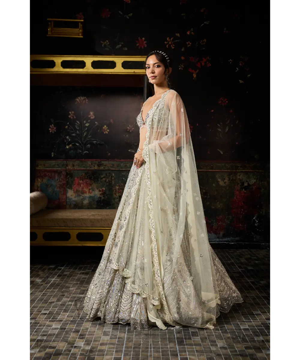 DIYARAJVVIR - IVORY FULLY EMBROIDERED SCALLOP LEHENGA SET