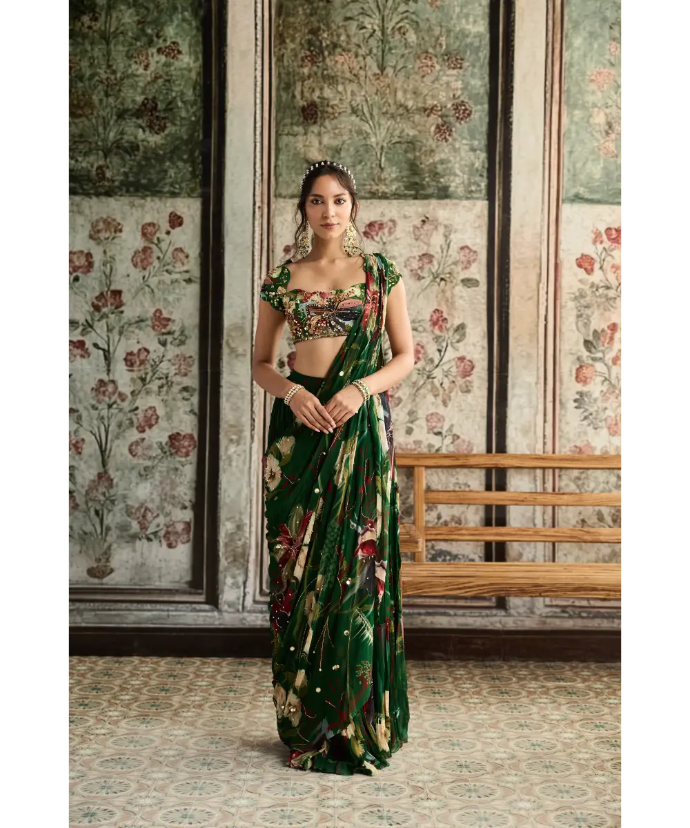 DIYARAJVVIR - Green Floral Print and Highlighted Skirt Saree Set