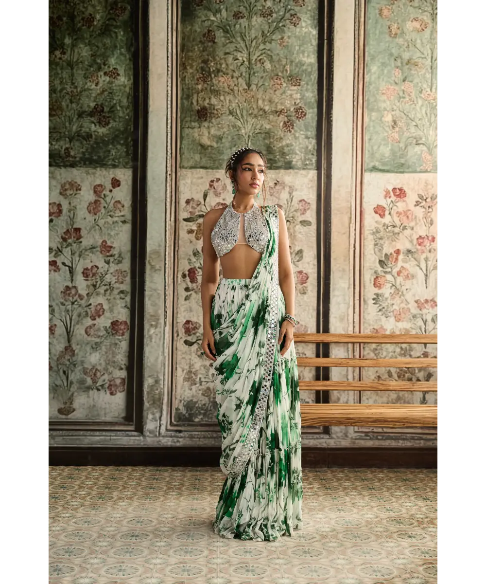 IVORY & GREEN FLORAL PRINT AND HIGHLIGHTED BORDER SKIRT SAREE SET