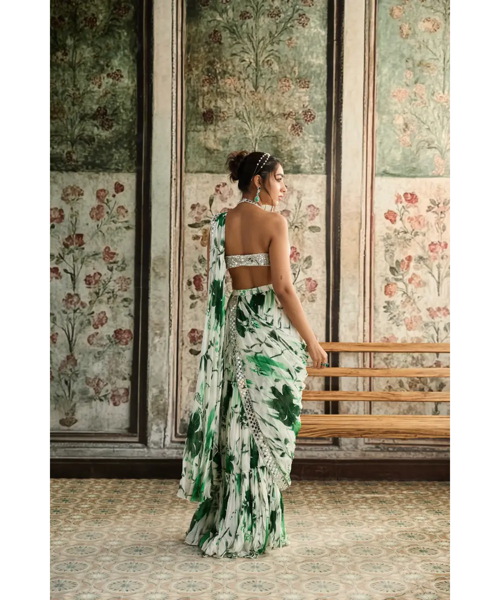 IVORY & GREEN FLORAL PRINT AND HIGHLIGHTED BORDER SKIRT SAREE SET