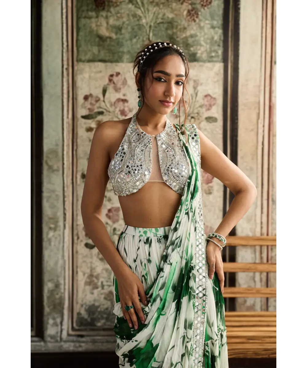 IVORY & GREEN FLORAL PRINT AND HIGHLIGHTED BORDER SKIRT SAREE SET