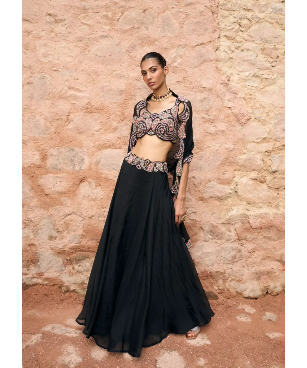 RIDHIMA BASIM - Siyah lehenga set