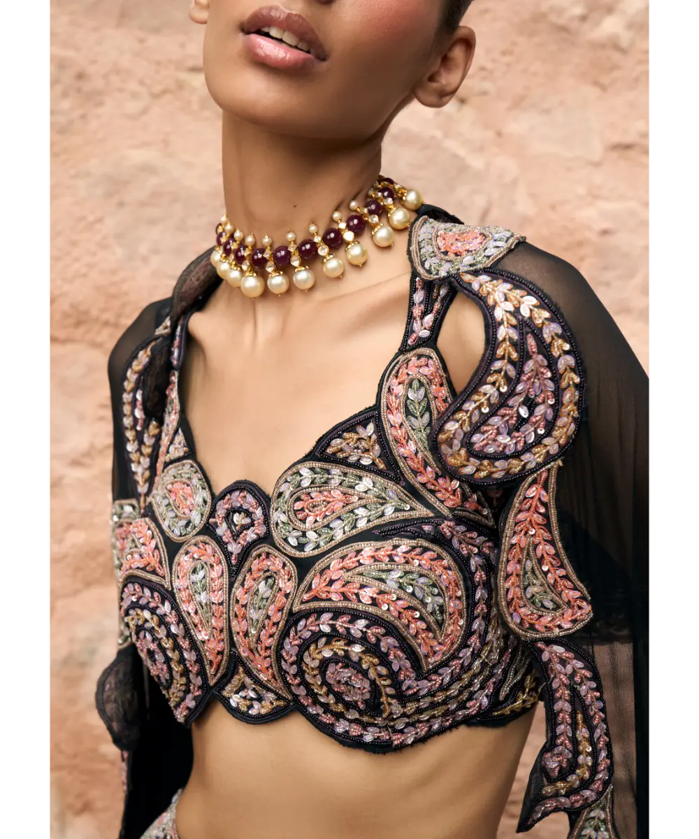 RIDHIMA BASIM - Siyah lehenga set