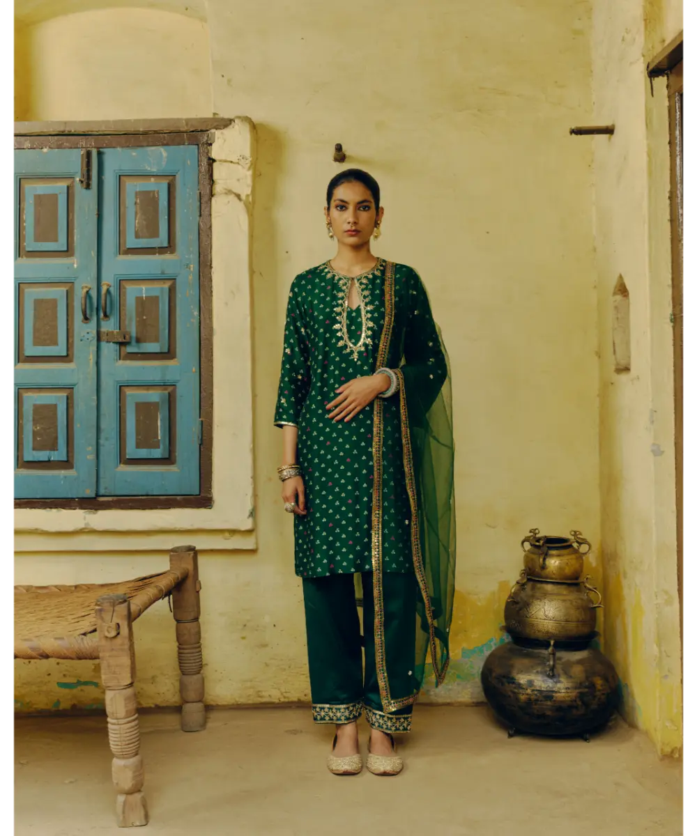 DRISHTI AND ZAHABIA - Emerald Green Kurta Set