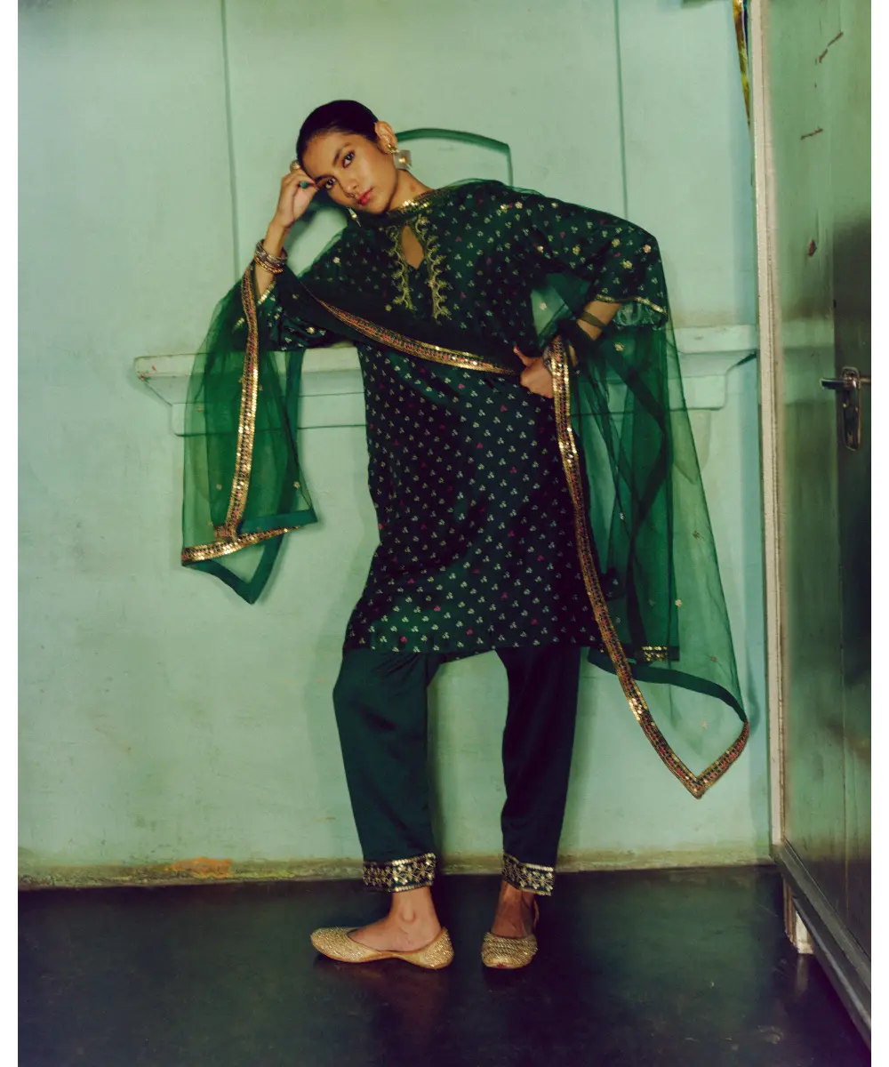 DRISHTI AND ZAHABIA - Emerald Green Kurta Set