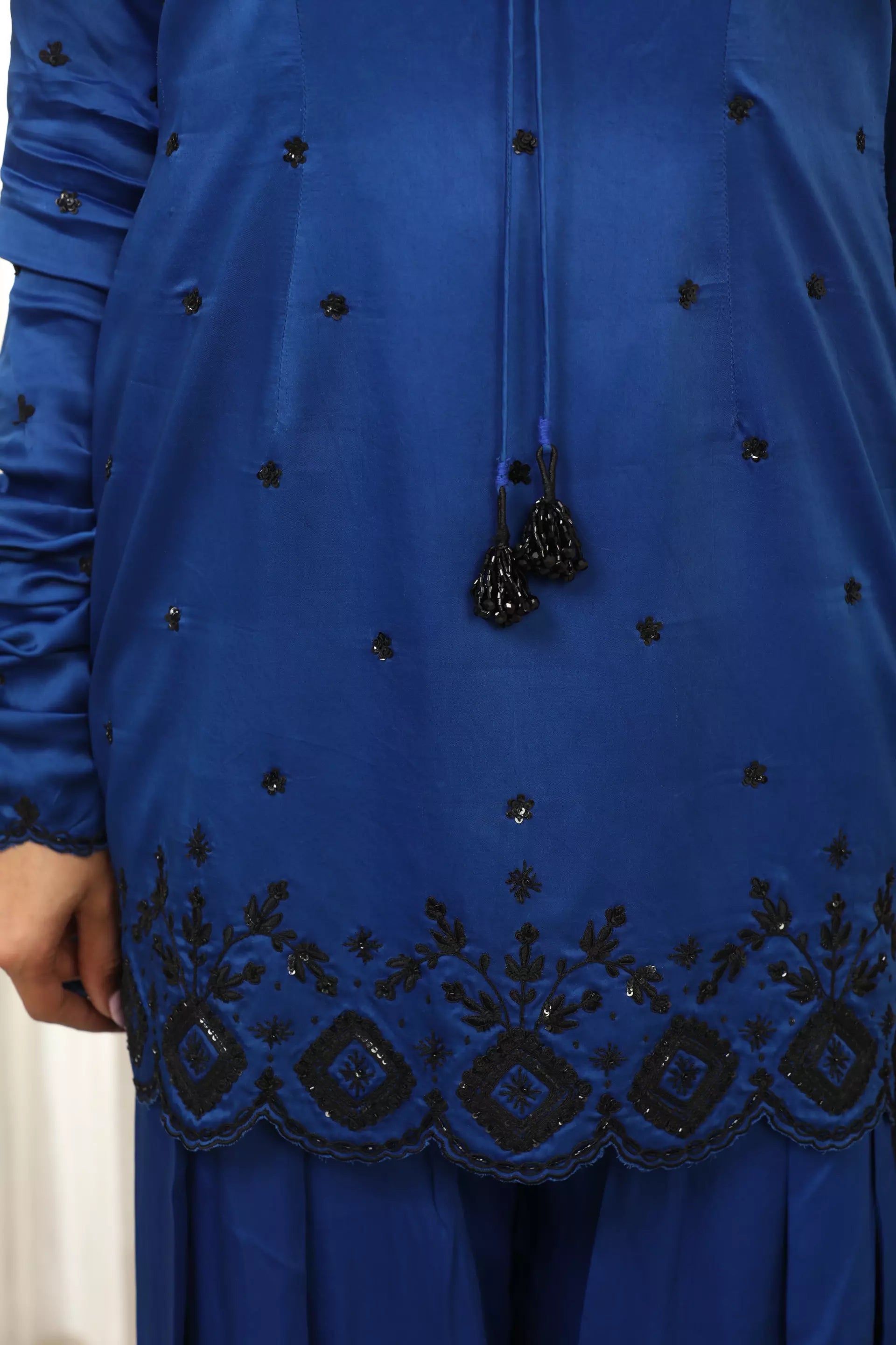 ESHA KOUL - Parisa Kurta Set