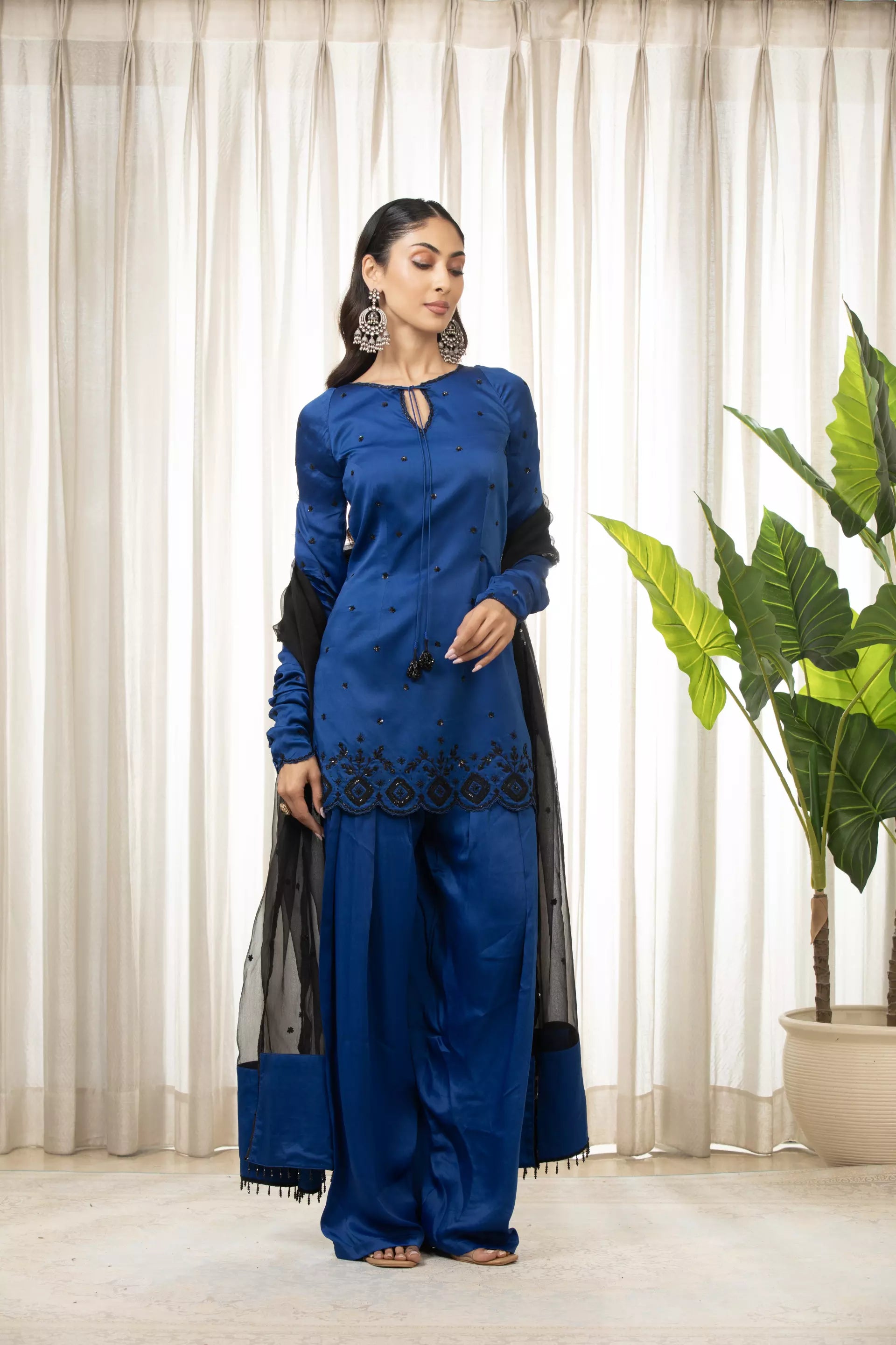 ESHA KOUL - Parisa Kurta Set