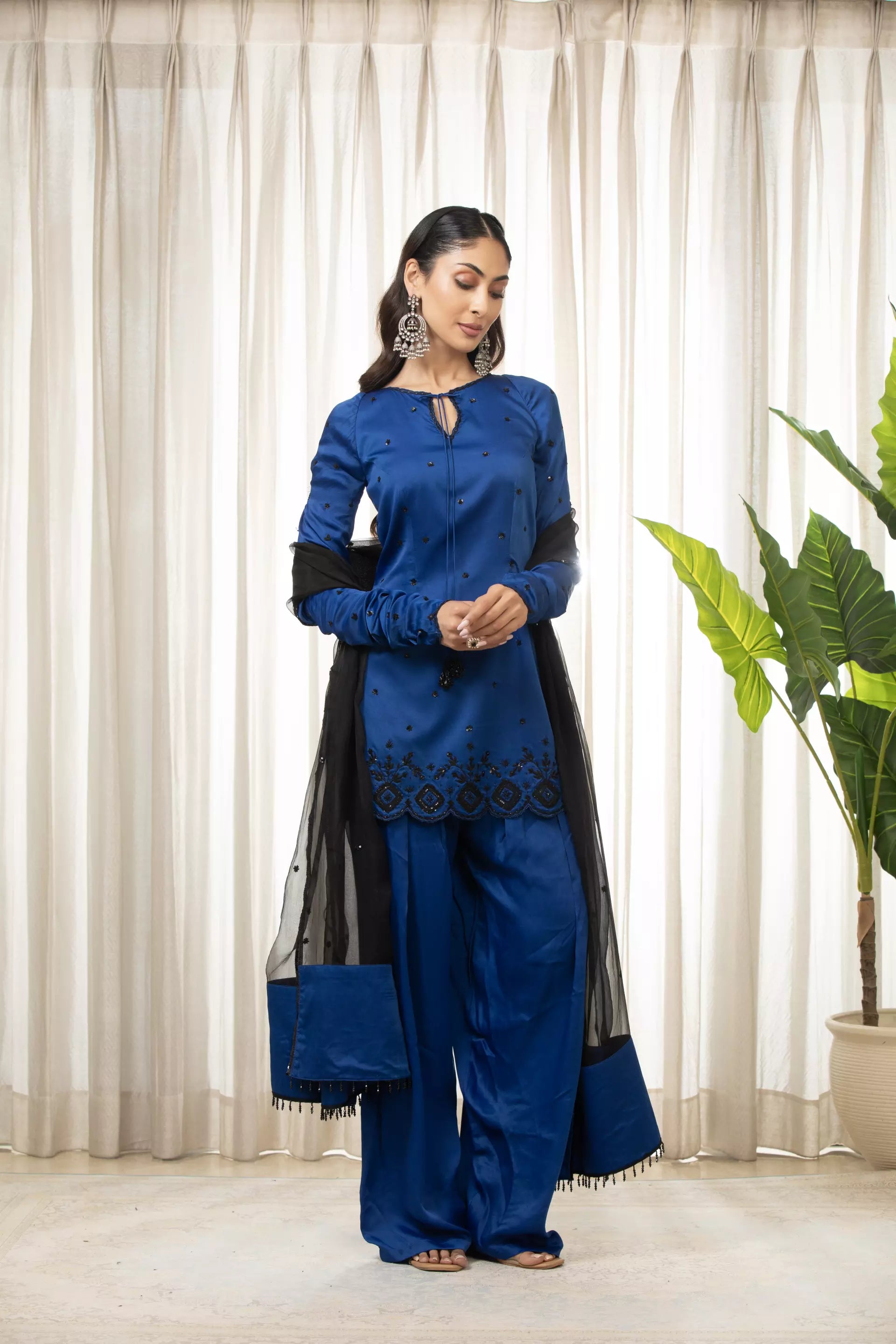 ESHA KOUL - Parisa Kurta Set