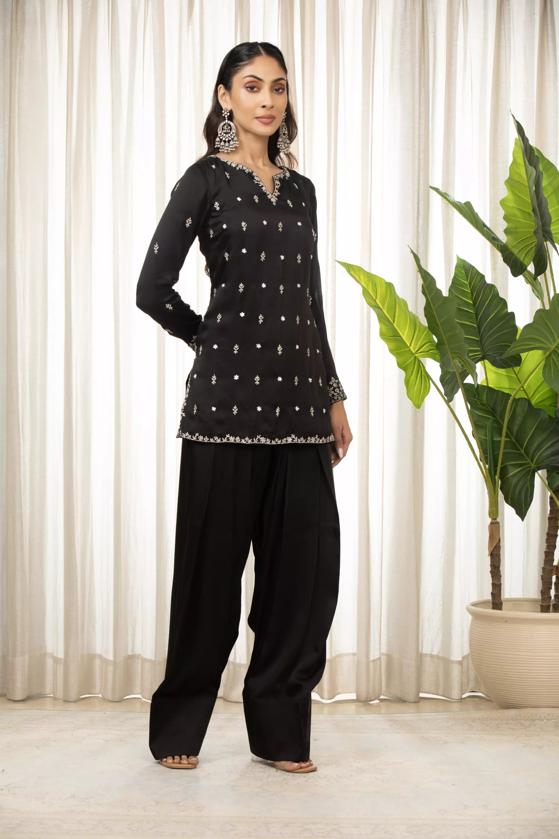 ESHA KOUL - White On Black Kurta Set