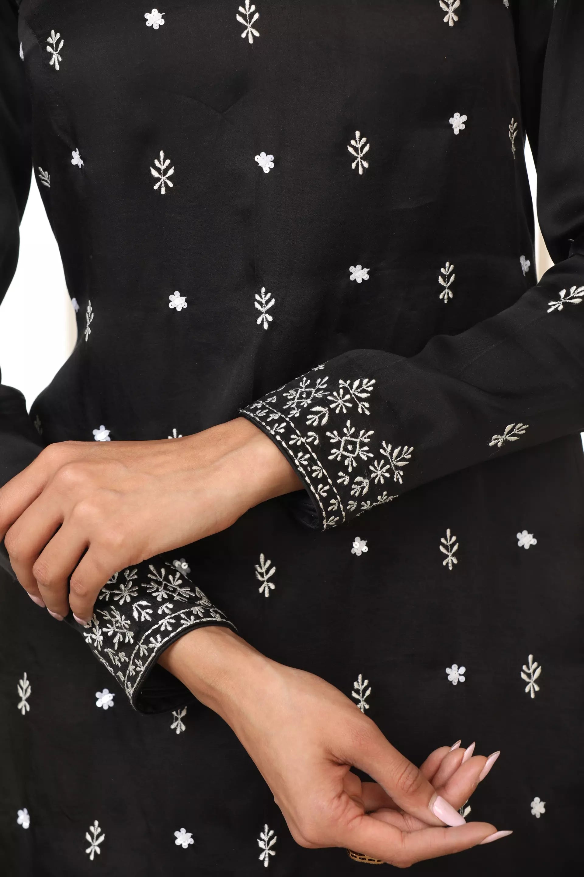 ESHA KOUL - White On Black Kurta Set