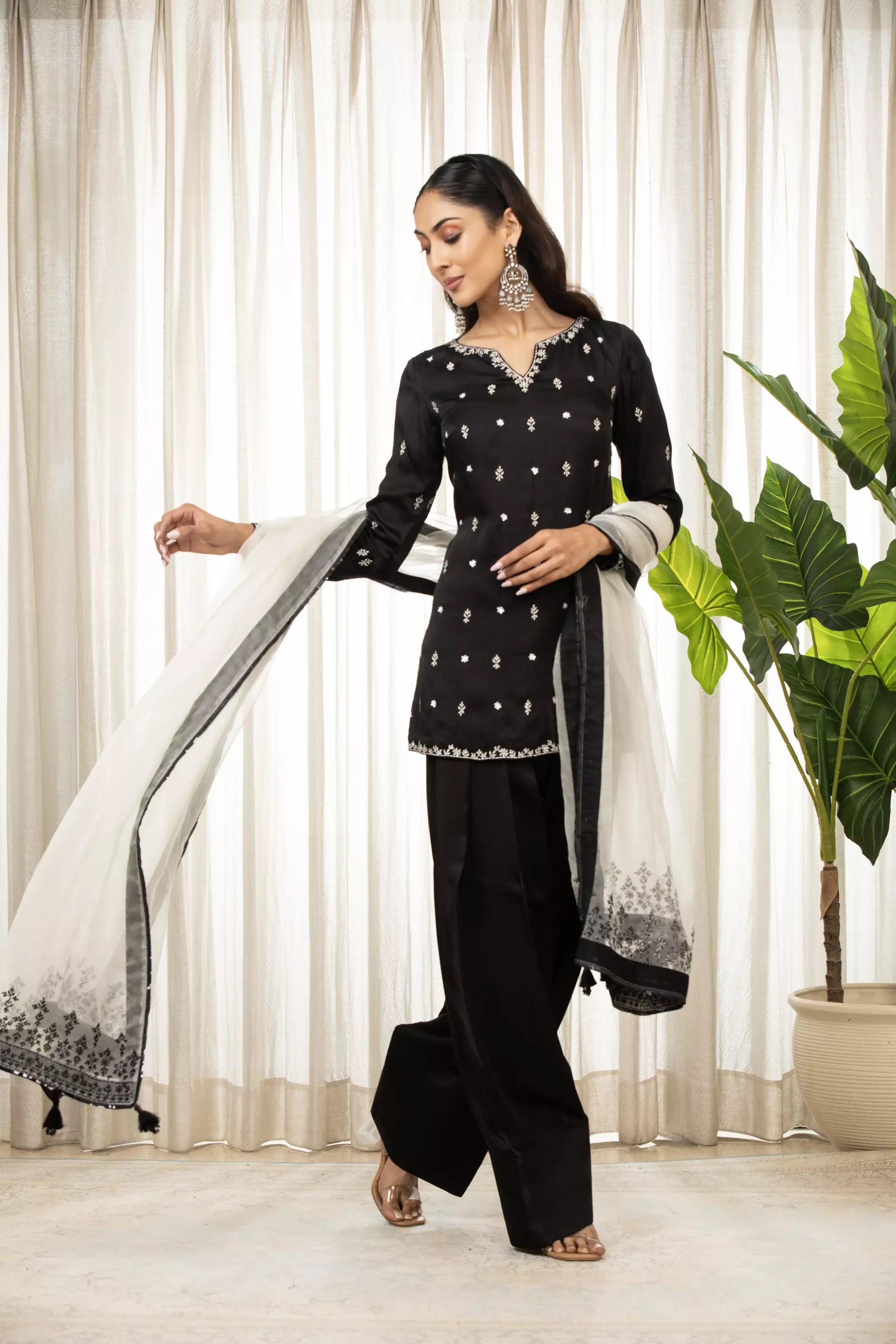 ESHA KOUL - White On Black Kurta Set