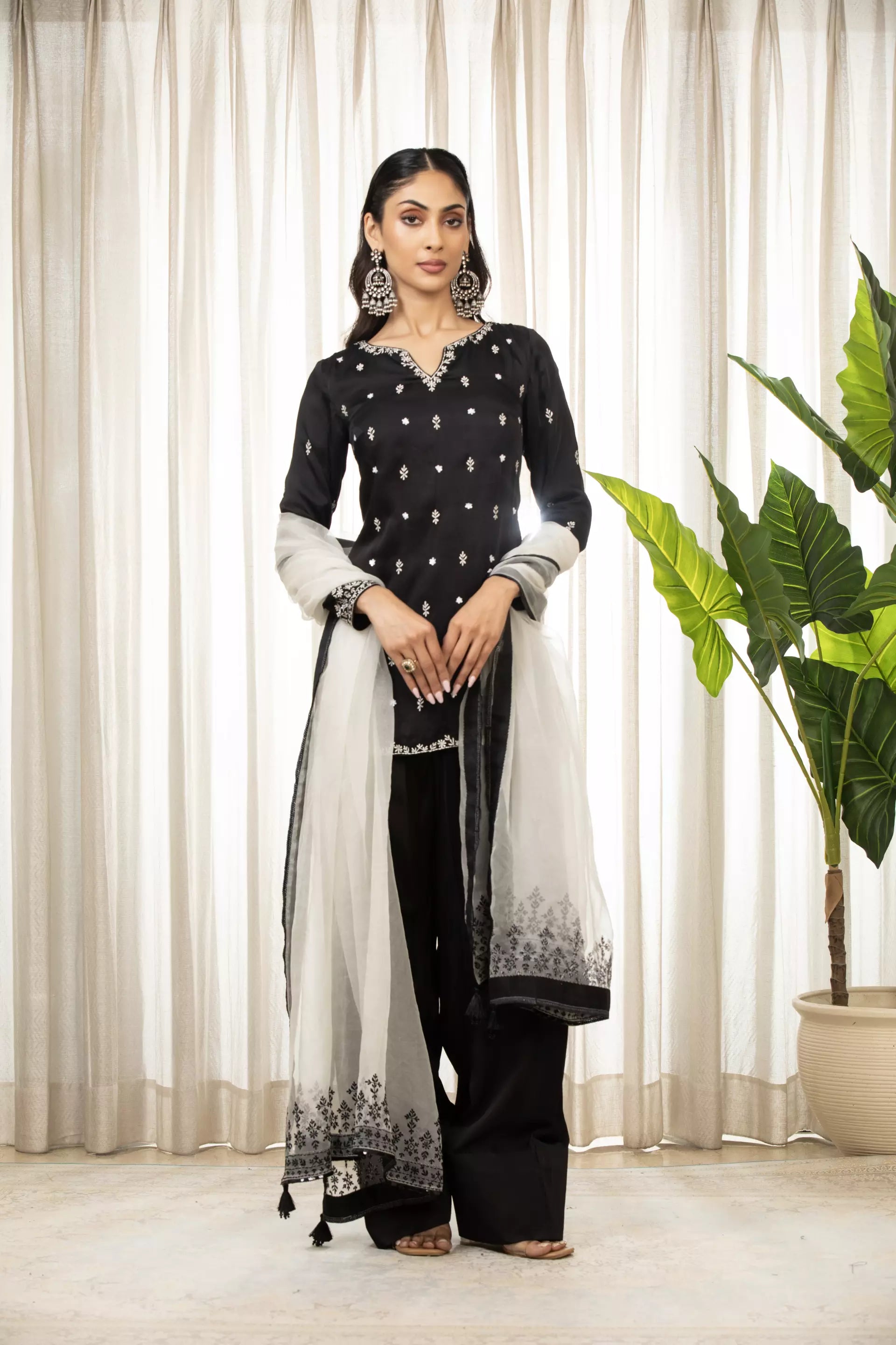 ESHA KOUL - White On Black Kurta Set