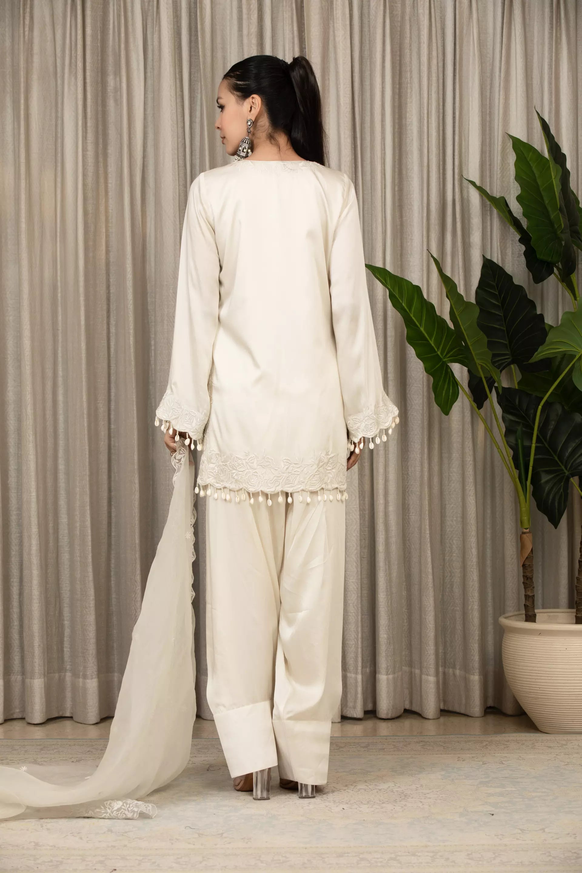 ESHA KOUL - White Richa Set