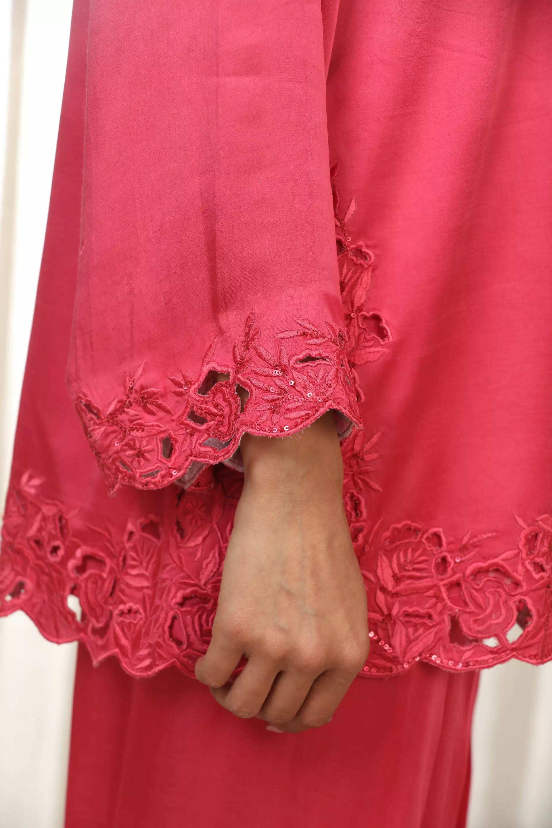 ESHA KOUL - Kashmiri Pink Richa Set