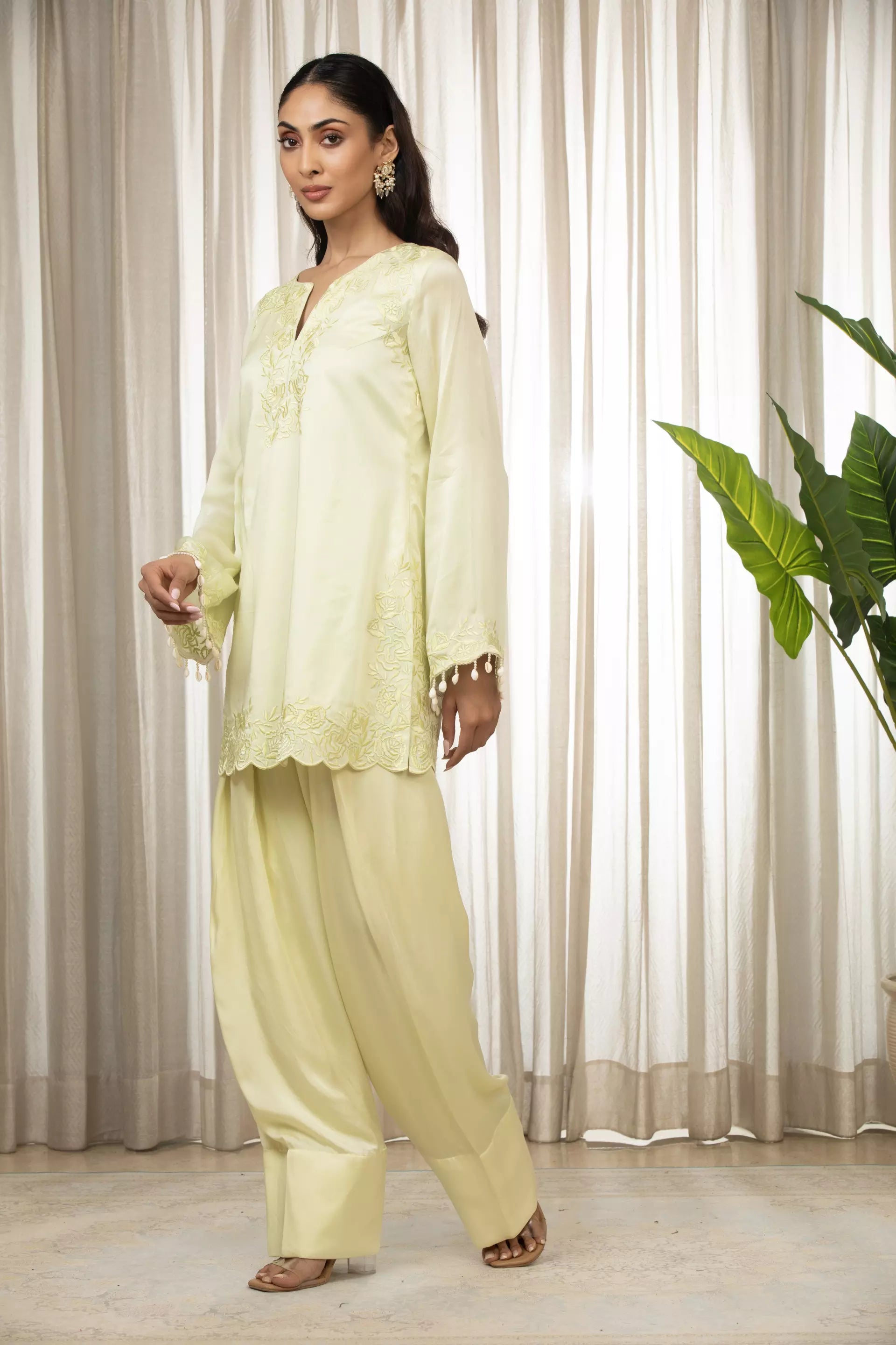 ESHA KOUL - Butter Yellow Richa Set